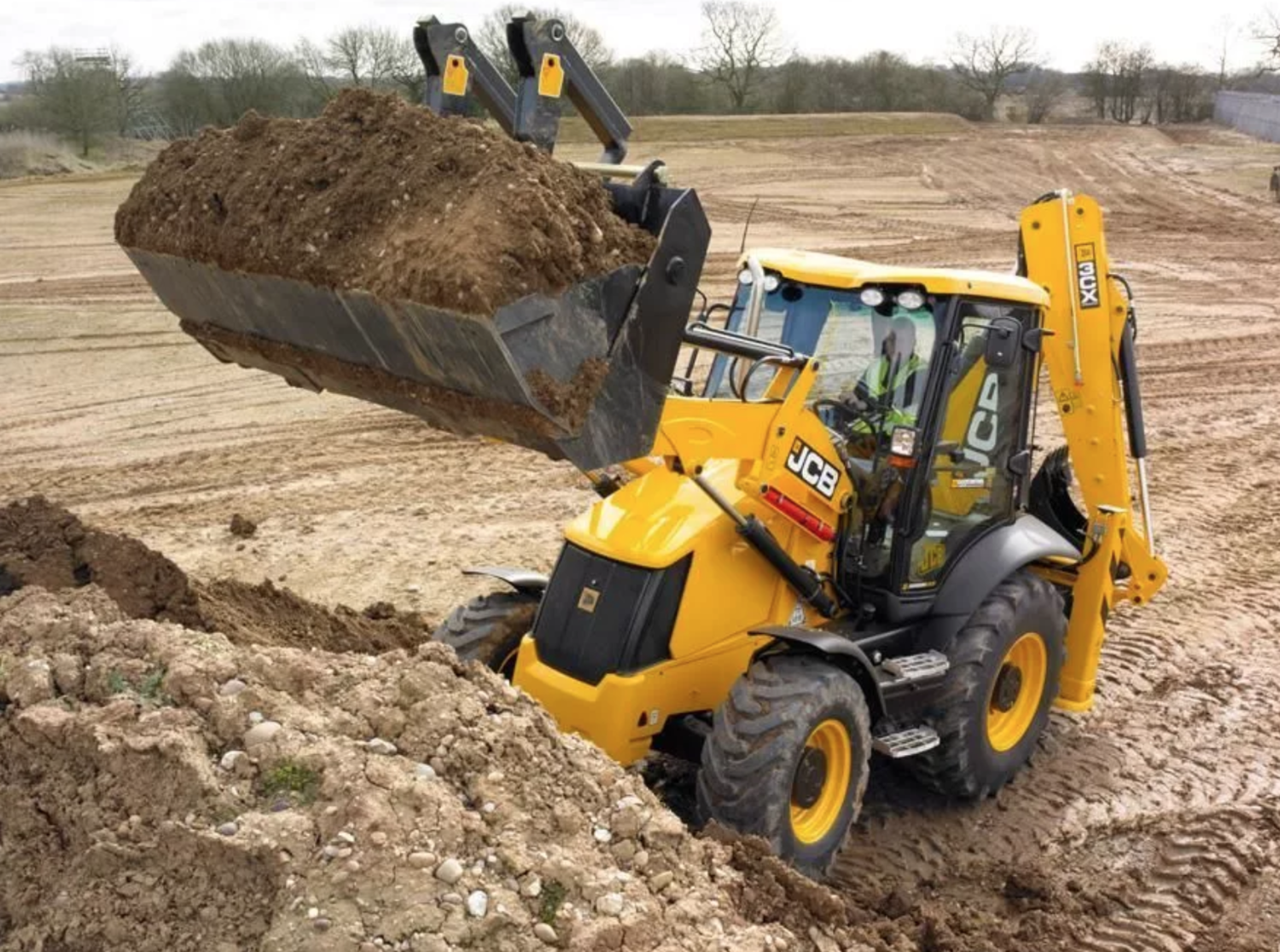 Выравнивание участка (рассчистка участка)